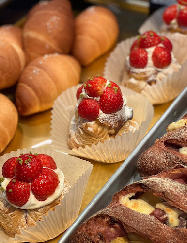 Comentarii opinii despre HUB Roastery&Bakery Cafe