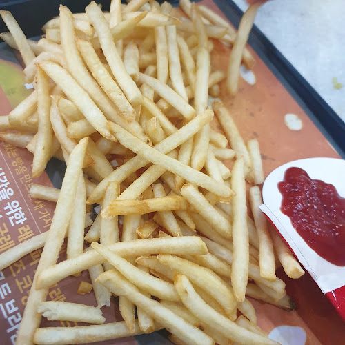 맥도날드 울산SK DT점 - 외식업