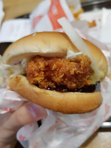 Comentarii opinii despre 맘스터치 안양평촌학원가점