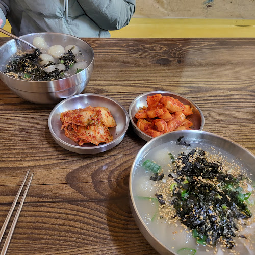 강릉감자옹심 강릉본점