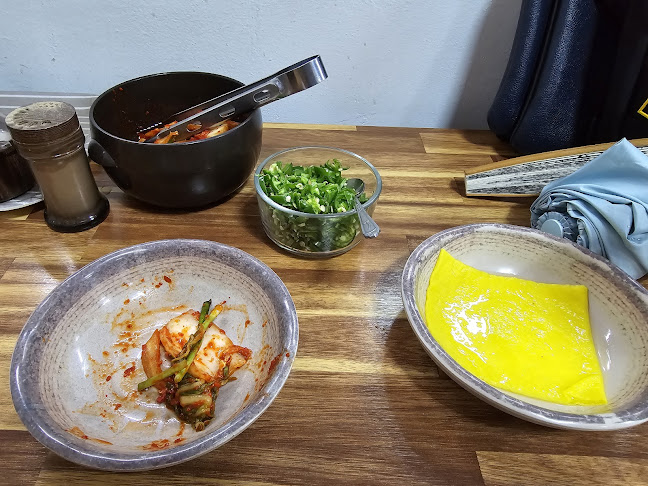 Comentarii opinii despre 어머니손칼국수