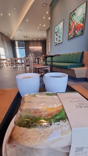 Opinii despre 스타벅스 양산물금DT점 în 양산시 - 외식업