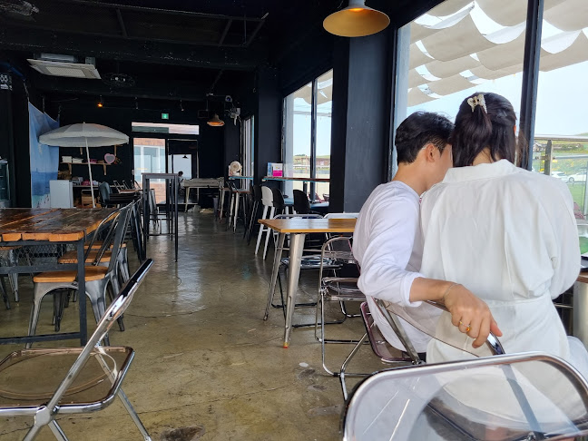 Opinii despre 성산리140 în 서귀포시 - 외식업