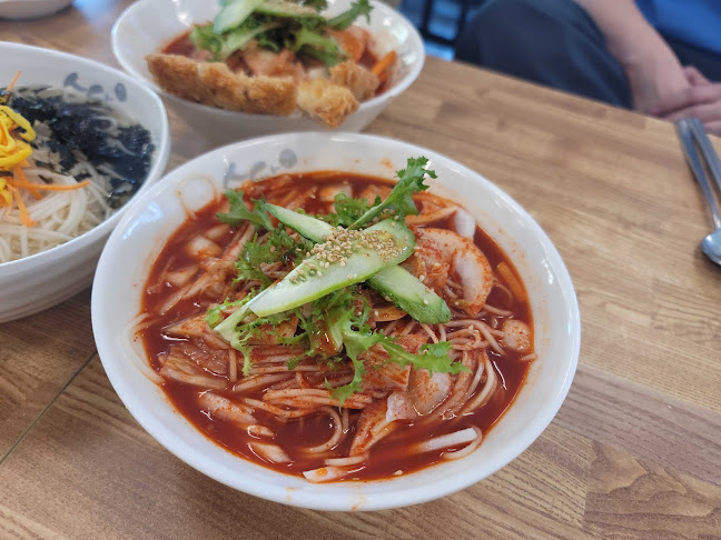 Opinii despre 소담비빔국수 본점 în 화성시 - 외식업