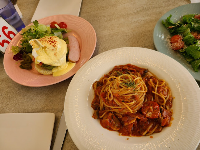 Opinii despre 월페이퍼(wall paper) în 성남시 - 외식업