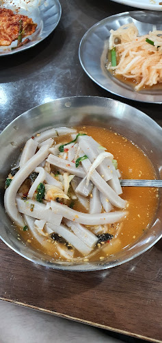 Opinii despre 풍성손메밀묵식당 în 남구 - 외식업