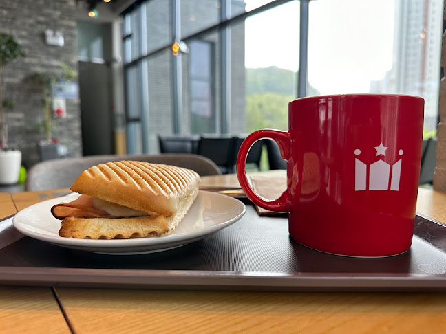 Opinii despre 할리스커피 명암레이크점 în 청주시 - 외식업