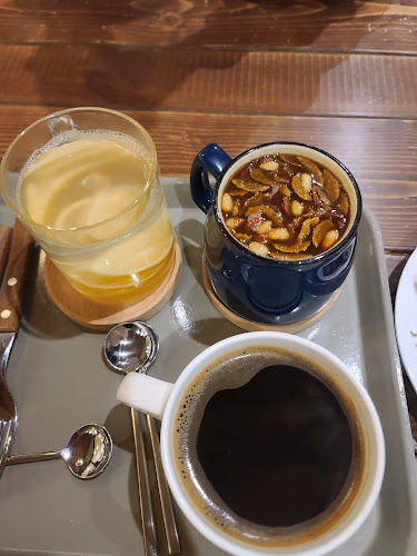 언덕아래카페 - 춘천시