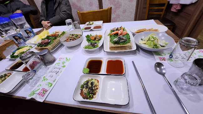 Opinii despre 영남횟집 în 계룡시 - 외식업