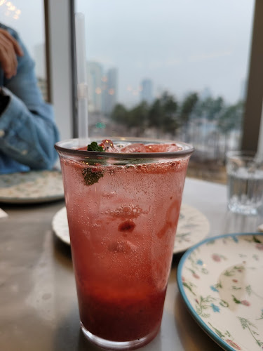 Comentarii opinii despre 세상의 모든 아침 광교점