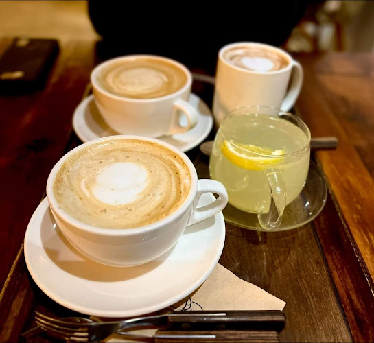 Opinii despre 훌림목 în 경주시 - 외식업