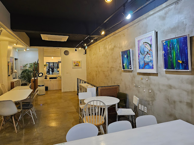 Opinii despre 봄빛,꿈을그리다 în 춘천시 - 외식업