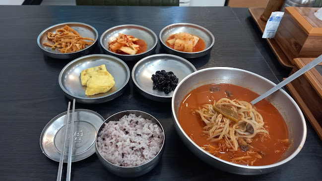 Opinii despre 서귀포닭해장국 în 서귀포시 - 외식업