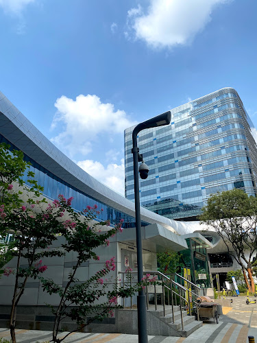 Comentarii opinii despre 스타벅스 판교알파돔타워점