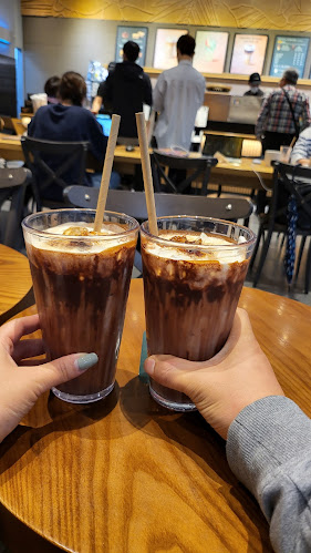 Comentarii opinii despre 스타벅스 판교알파돔타워점