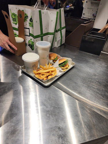 Opinii despre 쉐이크쉑 부천점 în 부천시 - 외식업