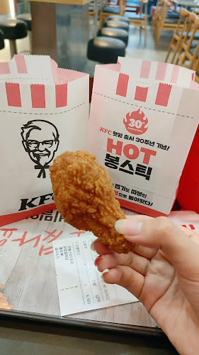 Opinii despre KFC 아주대점 în 수원시 - 외식업