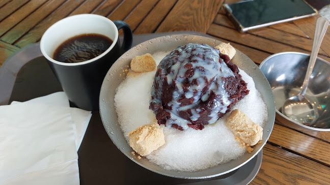 Opinii despre 월페이퍼(wall paper) în 성남시 - 외식업