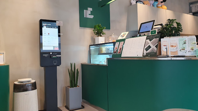 Comentarii opinii despre 커스텀 커피 망포점