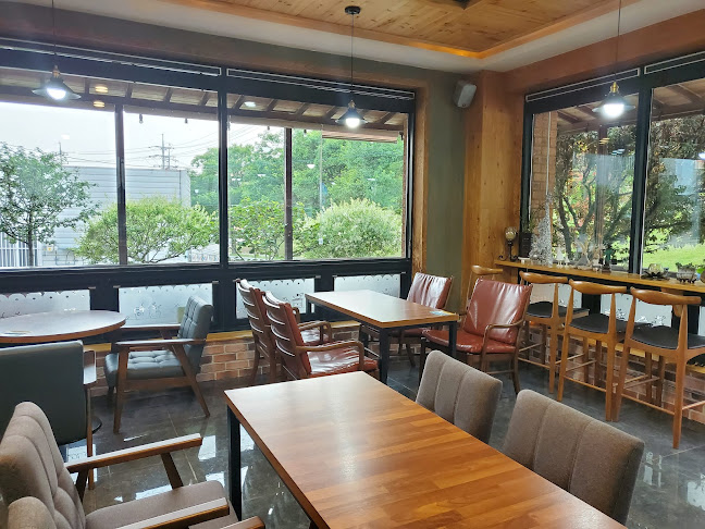 Opinii despre 커피나무 în 사천시 - 외식업