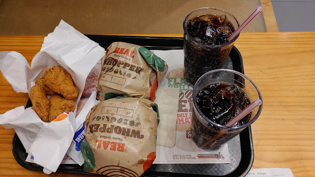 Opinii despre 버거킹 부천옥길점 în 부천시 - 외식업