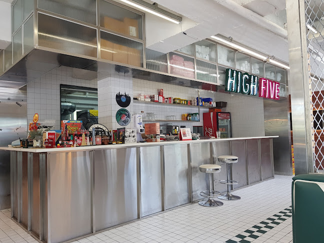 하이파이브 아메리칸 다이너