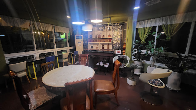 뉴트로 자개갤러리카페 - 경주시