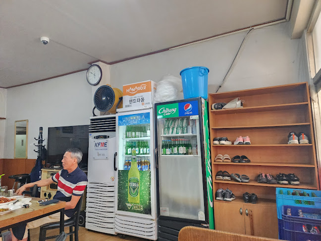 Opinii despre 황토해물갈비찜 în 고양시 - 외식업