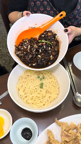 Opinii despre 대보장(大寶莊) în 전주시 - 외식업