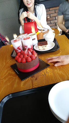 Opinii despre 투썸플레이스 금정역점 în 군포시 - 외식업