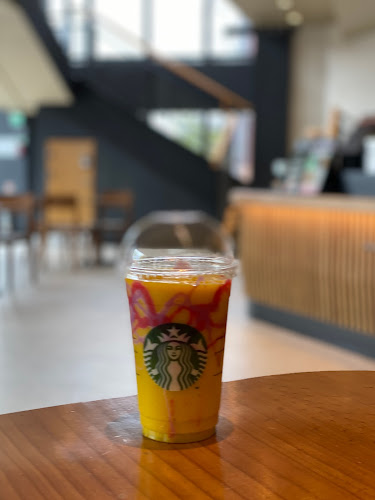 스타벅스 수원연무DT점 - 외식업