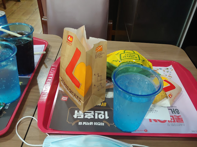 롯데리아 춘천명동점 - 외식업