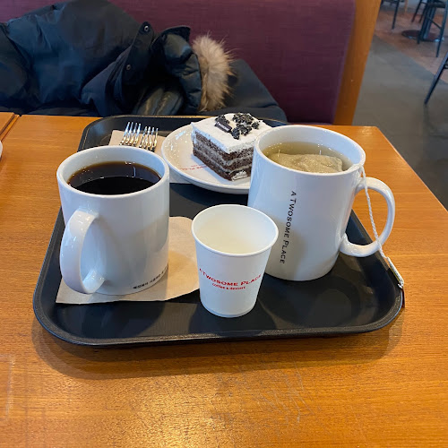 Opinii despre 투썸플레이스 김해삼계점 în 김해시 - 외식업