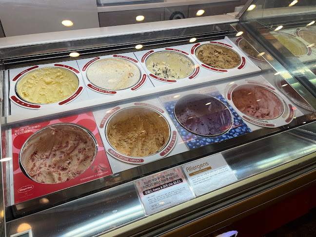 Opinii despre 하겐다즈 분당미금점 în 성남시 - 외식업