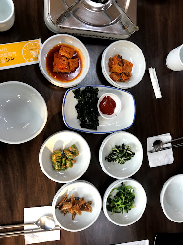 Comentarii opinii despre 영천돌메기매운탕 영천1호점