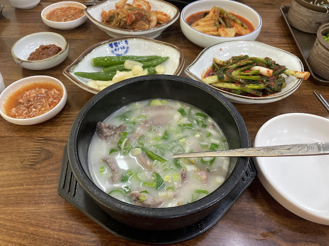 큰시장순대국