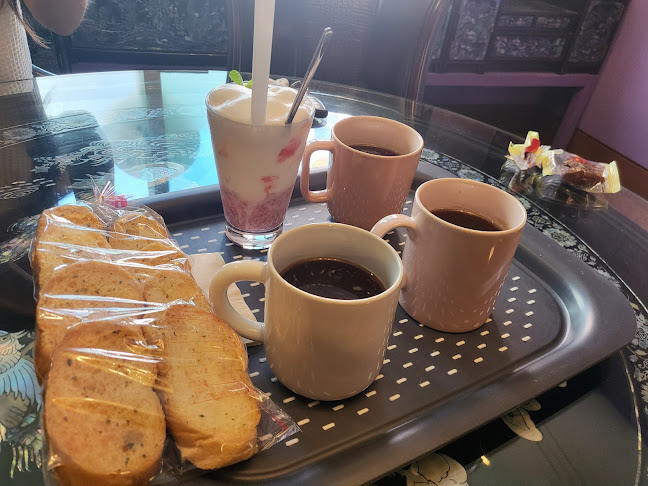 Opinii despre 뉴트로 자개갤러리카페 în 경주시 - 외식업