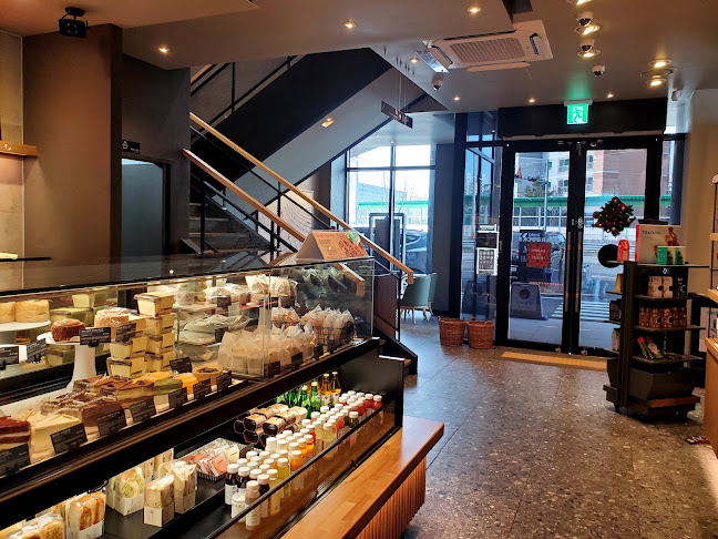 Comentarii opinii despre 스타벅스 거제대로DT점