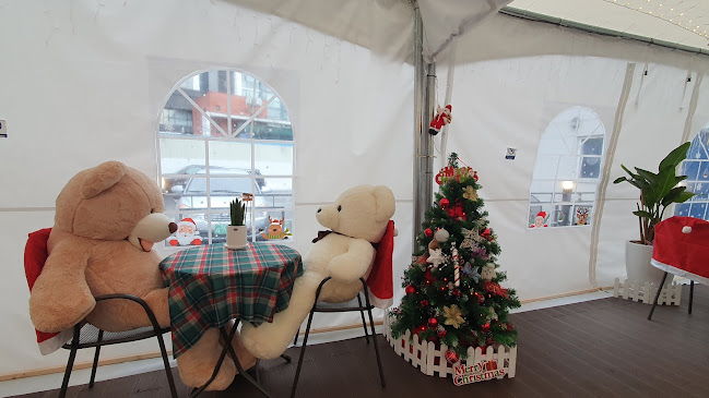 Comentarii opinii despre 이디야의정부부대찌개거리점