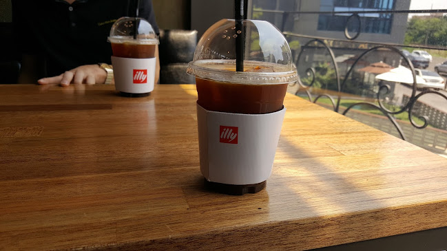 Opinii despre 베로나 커피 Verona Coffee în 경주시 - 외식업