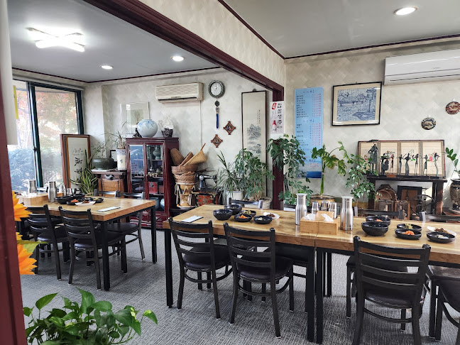 Opinii despre 소담굴밥집 în 아산시 - 외식업