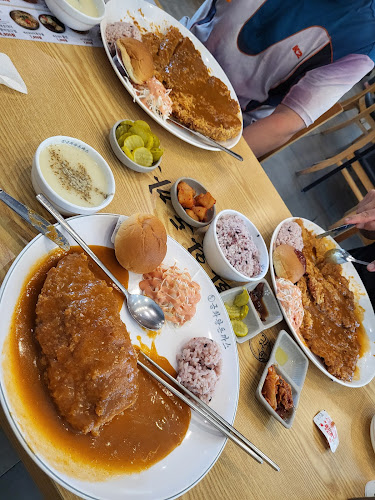 금화왕돈까스 영대점 - 외식업