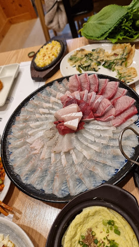 돌고래횟집 - 계룡시