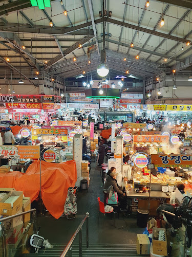 Opinii despre 의정부 제일시장 în 의정부시 - 외식업