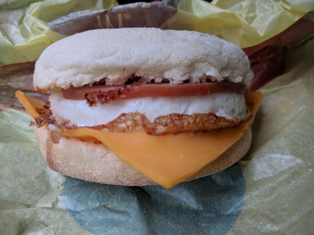 Opinii despre 맥도날드 강릉점 în 강릉시 - 외식업