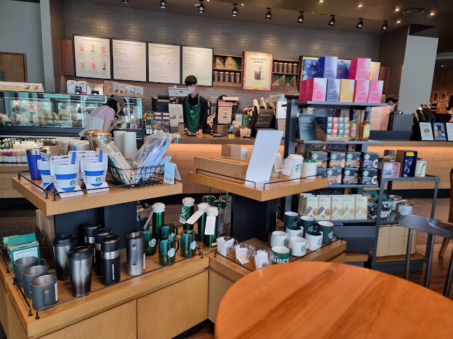 Opinii despre 스타벅스 춘천명동점 în 춘천시 - 외식업