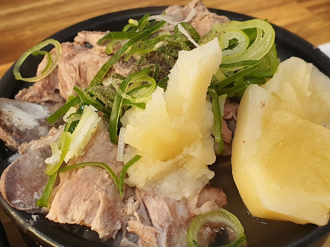 Opinii despre 명동감자탕 în 영주시 - 외식업