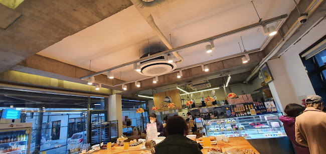 Opinii despre 토모루 în 시흥시 - 외식업