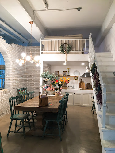 Comentarii opinii despre 헤이미쉬플라워카페