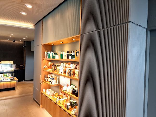 스타벅스 양산물금DT점 - 외식업